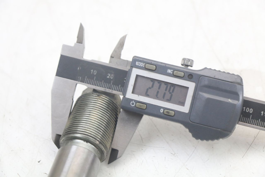 photo de OŚ WAŁKA WAHACZA SUZUKI SV N 650 (1999 - 2002) - Inny kąt widzenia