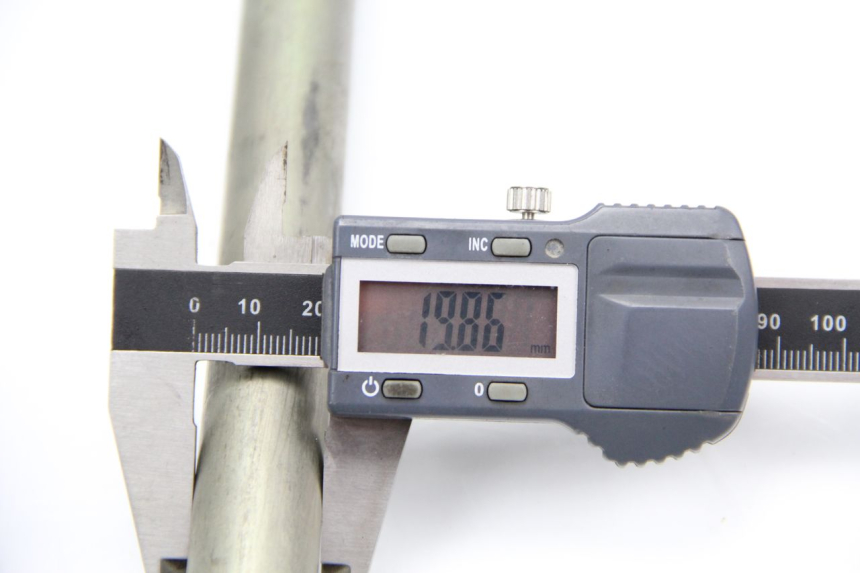 photo de OŚ WAHACZA YAMAHA TDM ABS 900 (2002 - 2014) - Punkty mocowania