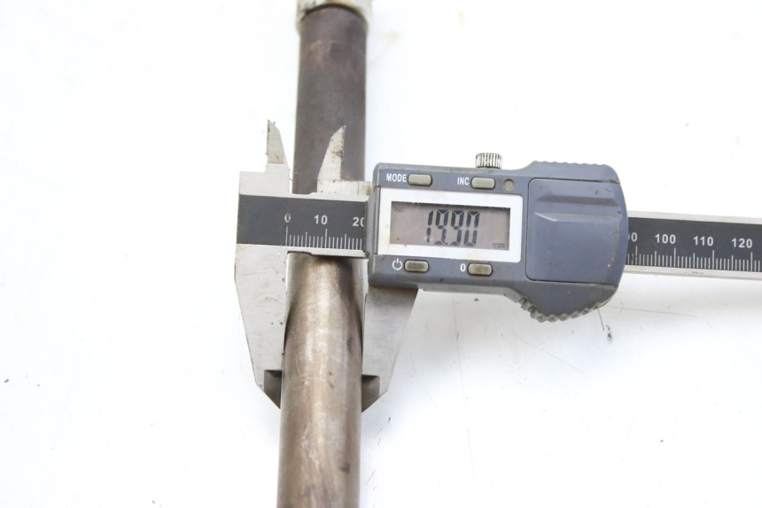 photo de OŚ WAHACZA KAWASAKI ZEPHYR 1100 ( - 1995) - Stan powierzchni