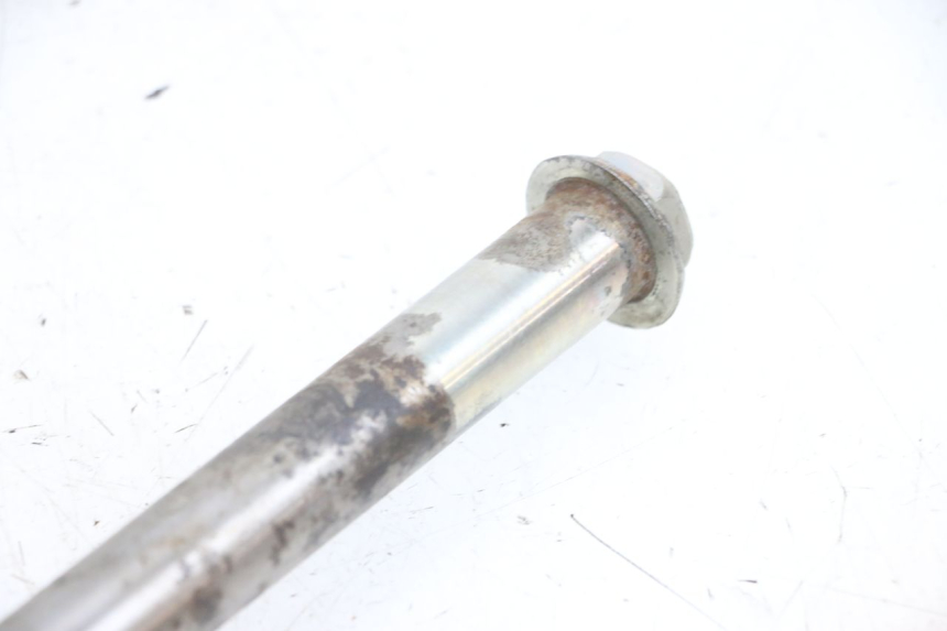 photo de OŚ WAHACZA KAWASAKI ZR 7 750 (1999 - 2004) - Zbliżenie techniczne