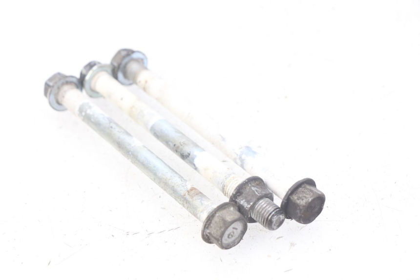 photo de OŚ SILNIKA HONDA CBR R 125 (2003 - 2006) - Szczegół części