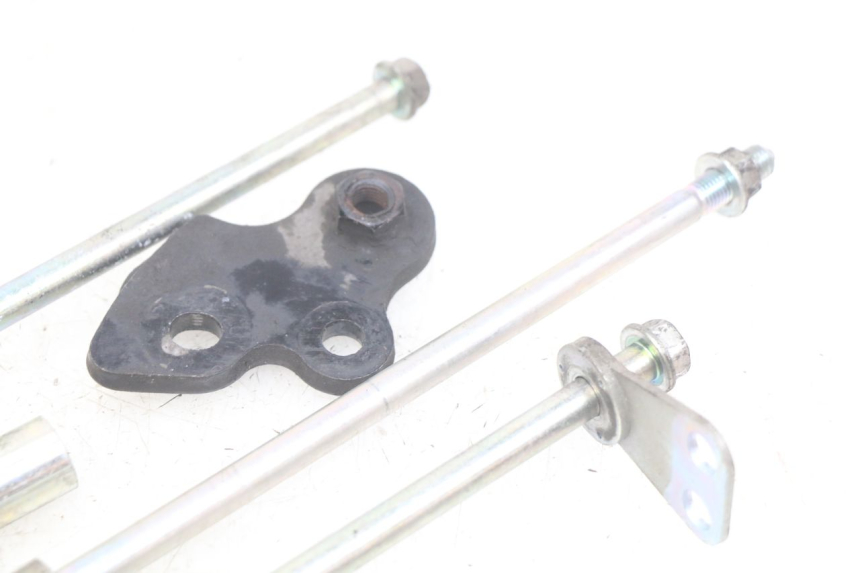 photo de OŚ SILNIKA HONDA FJS SILVERWING SILVER WING 400 (2009 - 2016) - Inny kąt widzenia