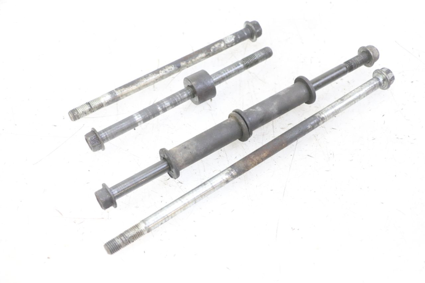 photo de OŚ SILNIKA SUZUKI GS GSE 500 (2001 - 2003) - Widok główny