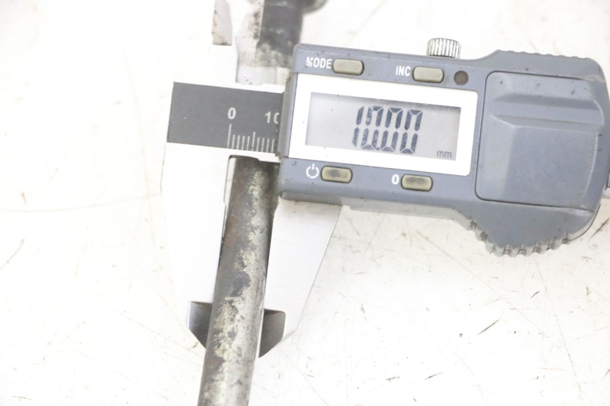 photo de OŚ SILNIKA SUZUKI GS GSE 500 (2001 - 2003) - Szczegół części