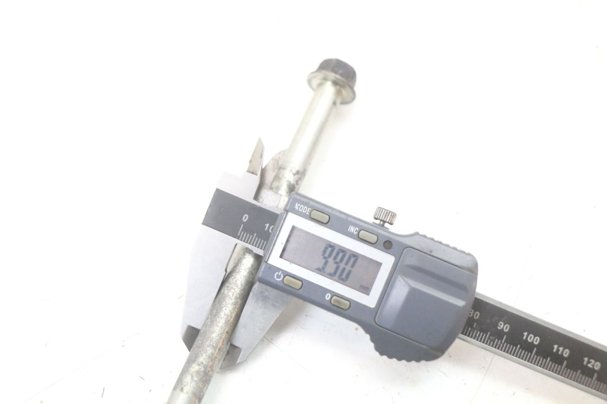 photo de OŚ SILNIKA SUZUKI GSR 750 (2011 - 2017) - Punkty mocowania