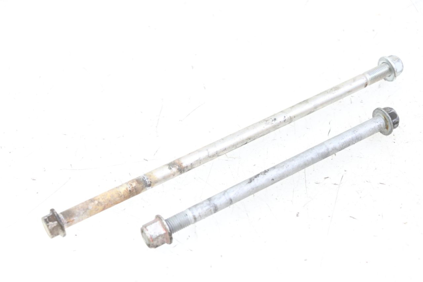 photo de OŚ SILNIKA SUZUKI GSR 750 (2011 - 2017) - Widok główny