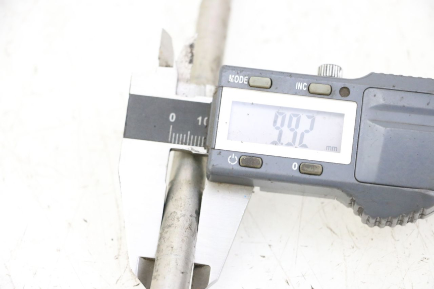 photo de OŚ SILNIKA SUZUKI GSR 750 (2011 - 2017) - Zoom stanu zużycia