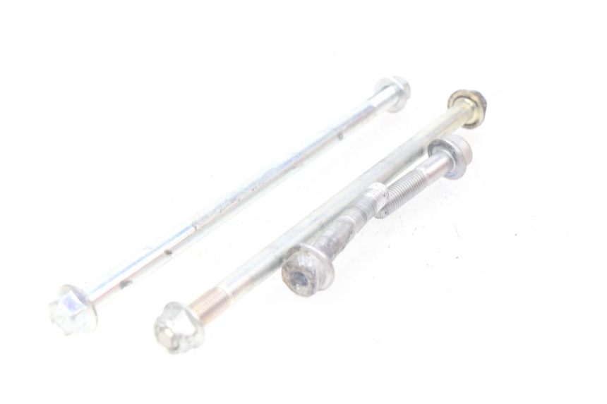 photo de OŚ SILNIKA SUZUKI GSX-R GSXR 750 (2011 - 2016) - Szczegół części