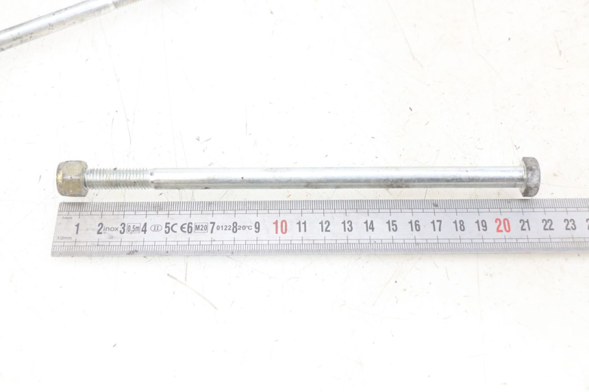 photo de OŚ SILNIKA PEUGEOT SPEEDFIGHT LC 50 (1996 - 2002) - Zoom stanu zużycia