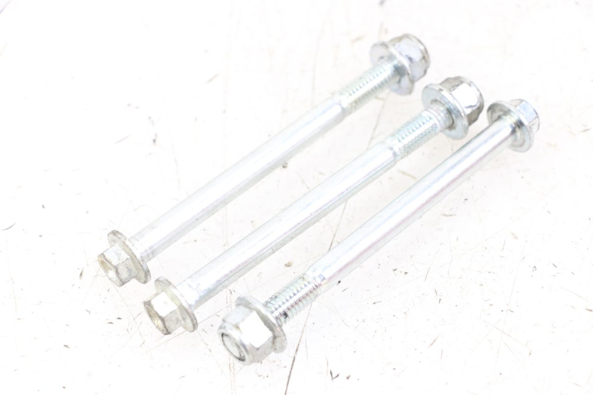 photo de OŚ SILNIKA VENT DERAPAGE 50 (2018 - 2023) - Widok główny