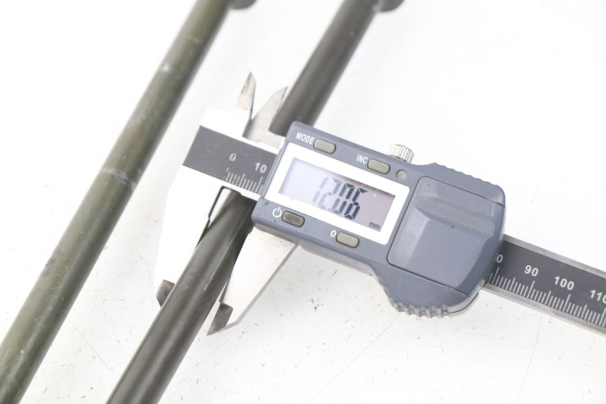 photo de OŚ SILNIKA YAMAHA XP T-MAX TMAX ABS 500 (2004 - 2007) - Zoom stanu zużycia