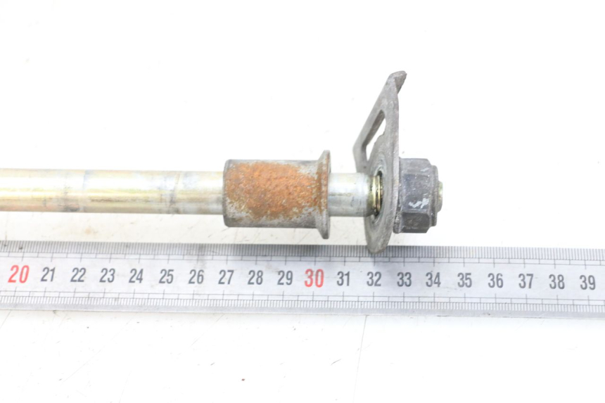 photo de OŚ KOŁA TYLNEGO HYOSUNG GV AQUILA 125 (2000 - 2009) - Zoom stanu zużycia