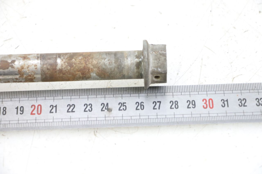 photo de OŚ KOŁA TYLNEGO SHERCO CITY CORP 125 (2003 - 2007) - Zoom stanu zużycia