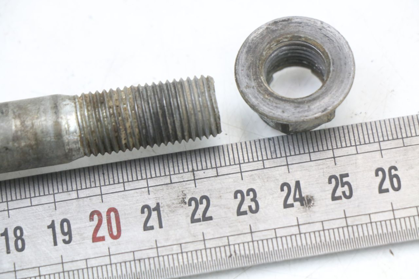 photo de OŚ KOŁA TYLNEGO KSR RACING DRIFT 140 - Zoom stanu zużycia