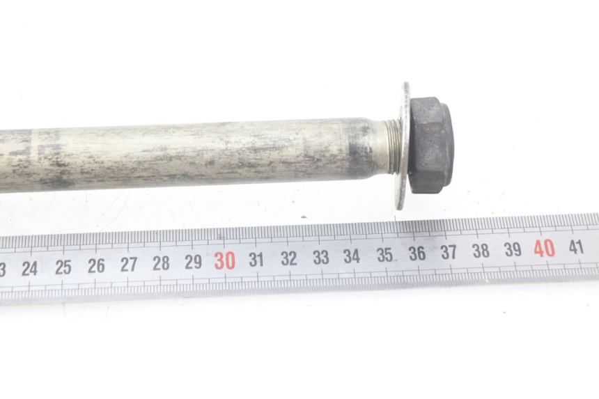 photo de OŚ KOŁA TYLNEGO YAMAHA FJR ABS 1300 (2016 - 2020) - Zoom stanu zużycia