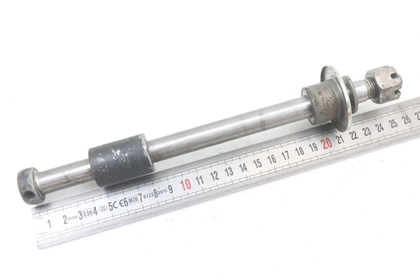 photo de OŚ KOŁA TYLNEGO SUZUKI GSX E 250 (1982 - 1983) - Szczegół części