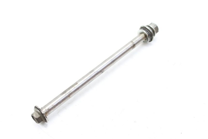 photo de OŚ KOŁA TYLNEGO SYM HUSKY 125 (1999 - 2005) - Widok główny