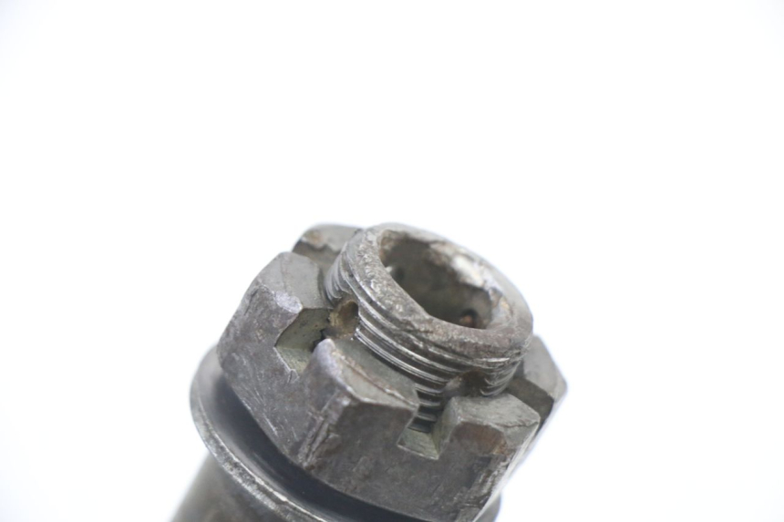 photo de OŚ KOŁA TYLNEGO KAWASAKI KX F KXF 450 (2009 - 2011) - Widok ogólny