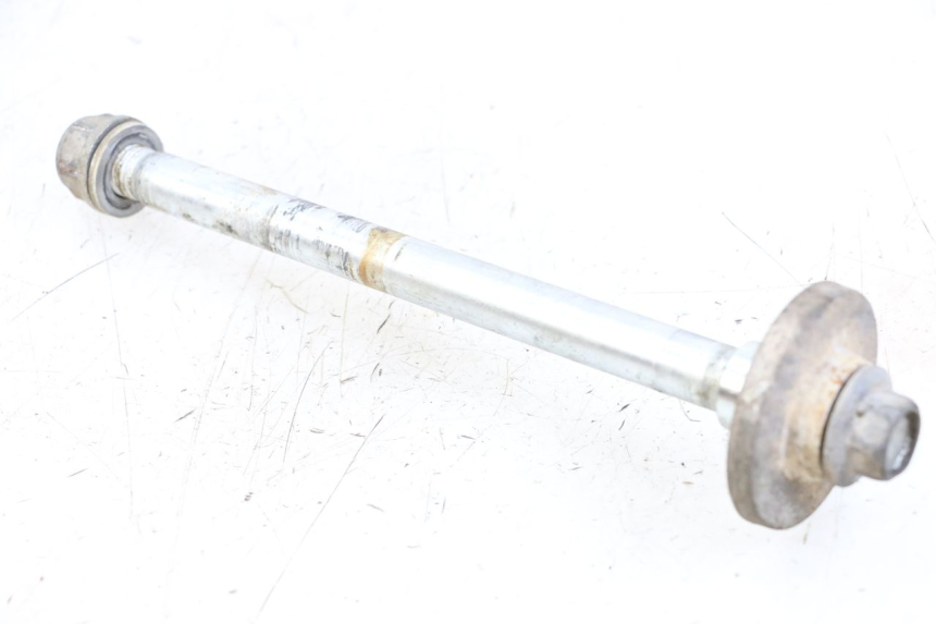 photo de OŚ KOŁA TYLNEGO KYMCO STRYKER OFF ROAD 125 (1999 - 2005) - Widok główny