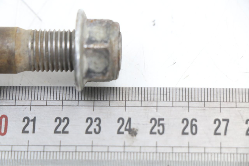 photo de OŚ KOŁA TYLNEGO YCF PIT BIKE 125 (2010 - 2018) - Zoom stanu zużycia