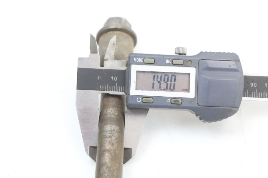 photo de OŚ KOŁA TYLNEGO YCF PIT BIKE 125 (2010 - 2018) - Inny kąt widzenia