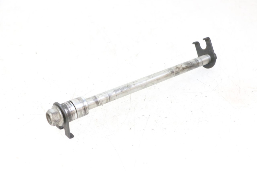 photo de OŚ KOŁA TYLNEGO MAG POWER R-STREET 50 (2016 - 2025) - Zbliżenie techniczne