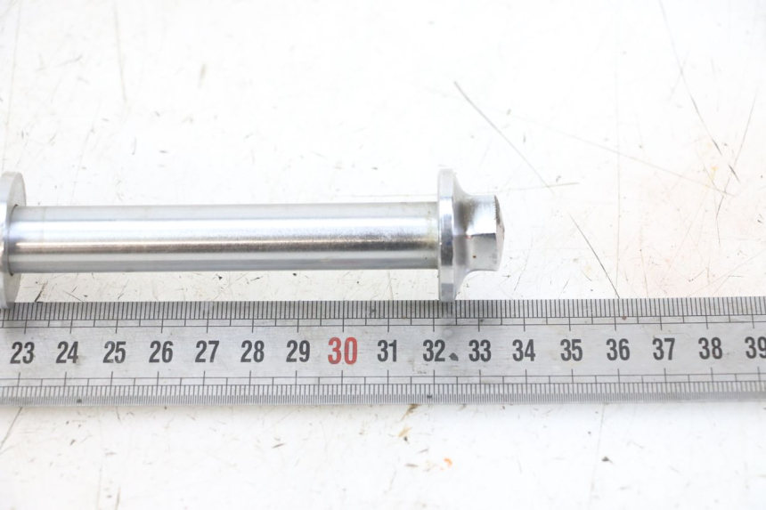 photo de OŚ KOŁA TYLNEGO REGAL RAPTOR RAXTER 2 125 (2007 - 2015) - Szczegół części