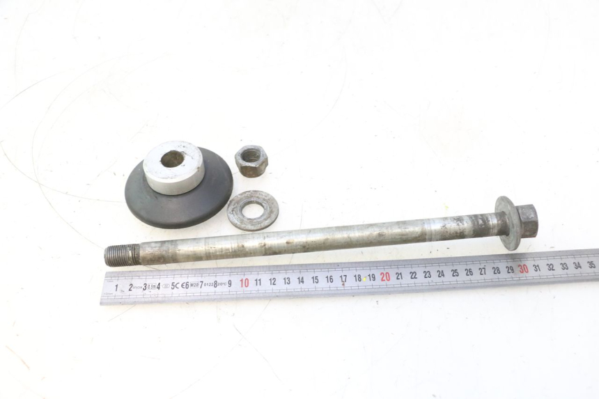 photo de OŚ KOŁA TYLNEGO MZ RT 125 (2000 - 2008) - Zbliżenie techniczne