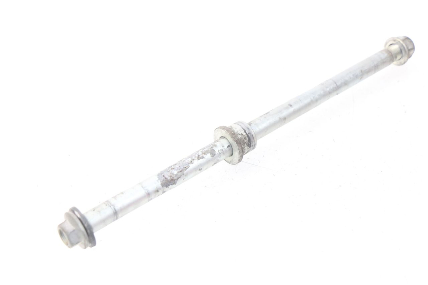 photo de OŚ KOŁA TYLNEGO SUZUKI RV VAN VAN 125 (2003 - 2008) - Widok główny