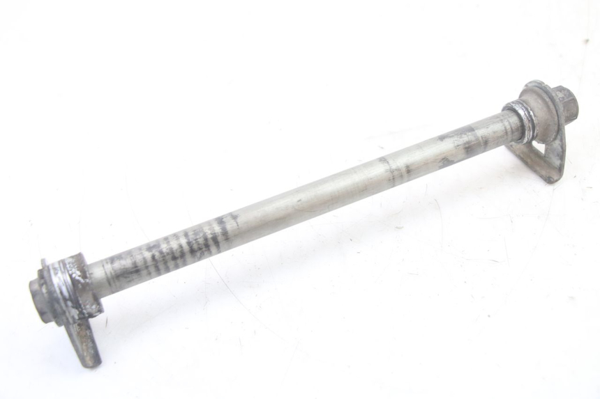 photo de OŚ KOŁA TYLNEGO SUZUKI GSF S BANDIT 600 (2000 - 2004) - Widok główny