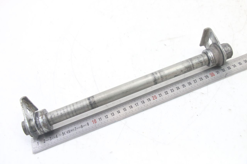 photo de OŚ KOŁA TYLNEGO SUZUKI GSF S BANDIT 600 (2000 - 2004) - Inny kąt widzenia