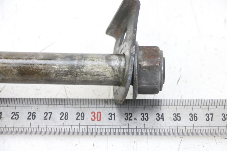 photo de OŚ KOŁA TYLNEGO SUZUKI GSX F GSXF 650 (2007 - 2015) - Zoom stanu zużycia