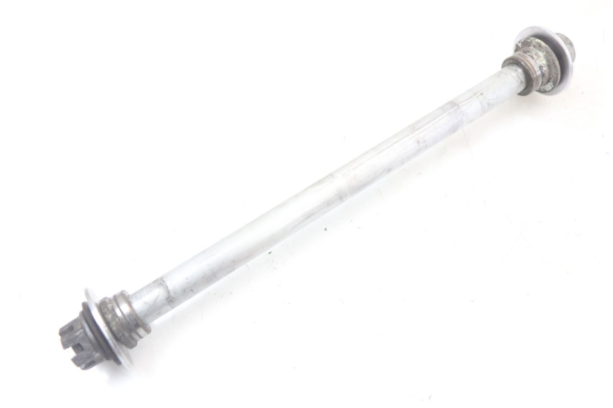 photo de OŚ KOŁA TYLNEGO YAMAHA TDR DELTABOX 125 (1997 - 2003) - Szczegół części