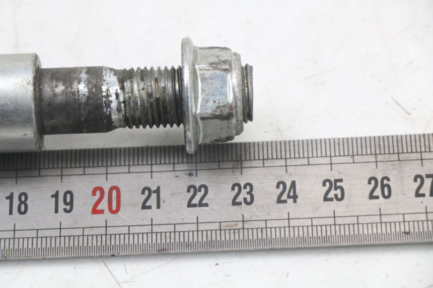 photo de OŚ KOŁA TYLNEGO NITRO MOTORS THUNDER 125 - Zoom stanu zużycia