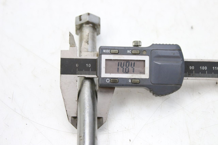 photo de OŚ KOŁA TYLNEGO KEEWAY TX 50 (2008 - 2015) - Szczegół części