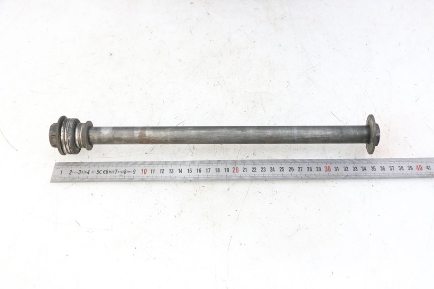 photo de OŚ KOŁA TYLNEGO YAMAHA FZS FAZER 600 (2001 - 2003) - Zoom stanu zużycia