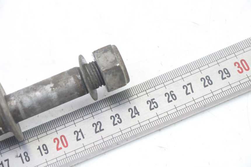 photo de OŚ KOŁA TYLNEGO YAMAHA YZ 85 (2022 - 2025) - Inny kąt widzenia