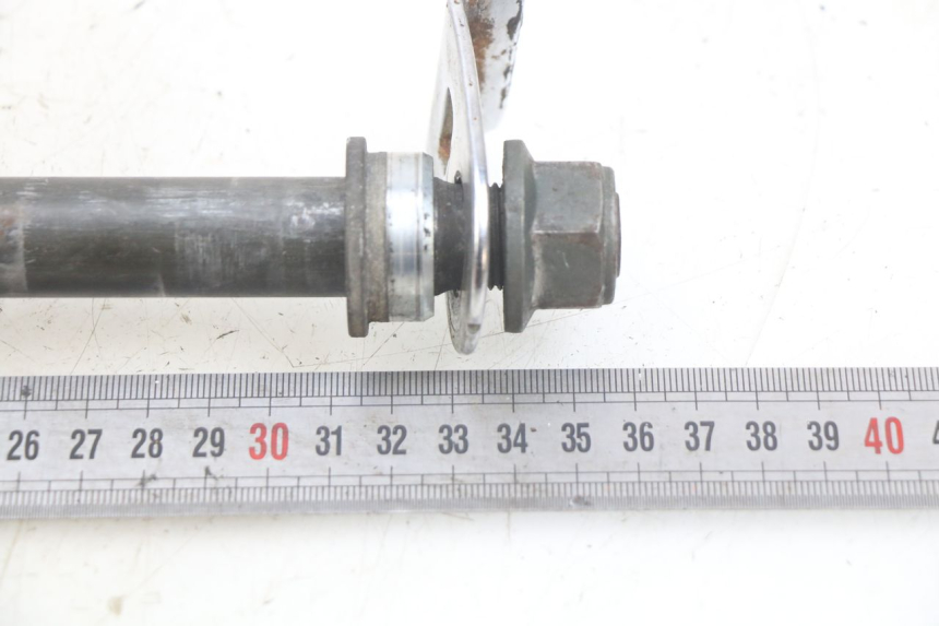 photo de OŚ KOŁA TYLNEGO YAMAHA YZF R THUNDERCAT 600 (1996 - 2003) - Szczegół części