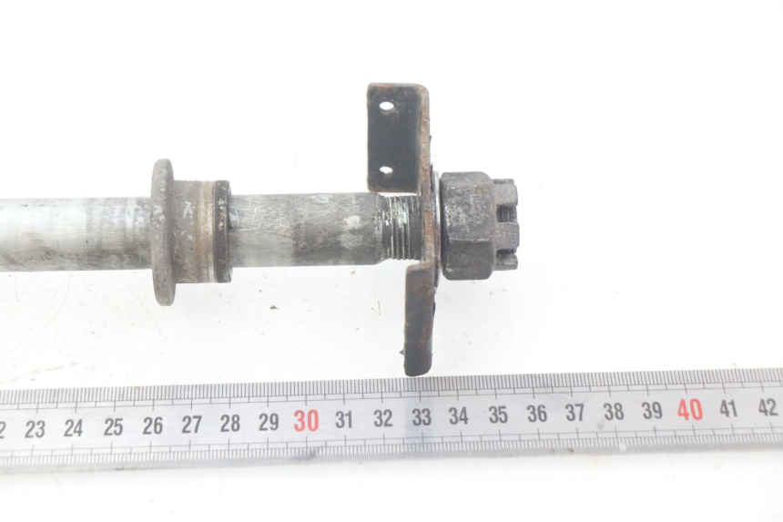 photo de OŚ KOŁA TYLNEGO KAWASAKI Z S 750 (2003 - 2006) - Inny kąt widzenia