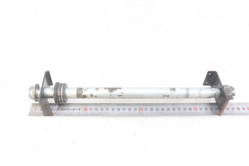 photo de OŚ KOŁA TYLNEGO KAWASAKI Z 750 (2007 - 2013) - Zoom stanu zużycia