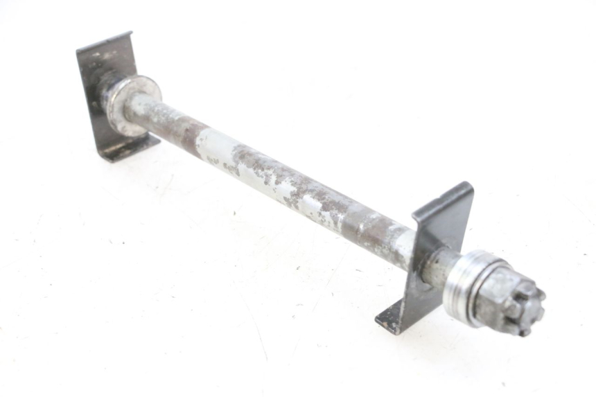 photo de OŚ KOŁA TYLNEGO KAWASAKI ZR 7 750 (1999 - 2004) - Punkty mocowania