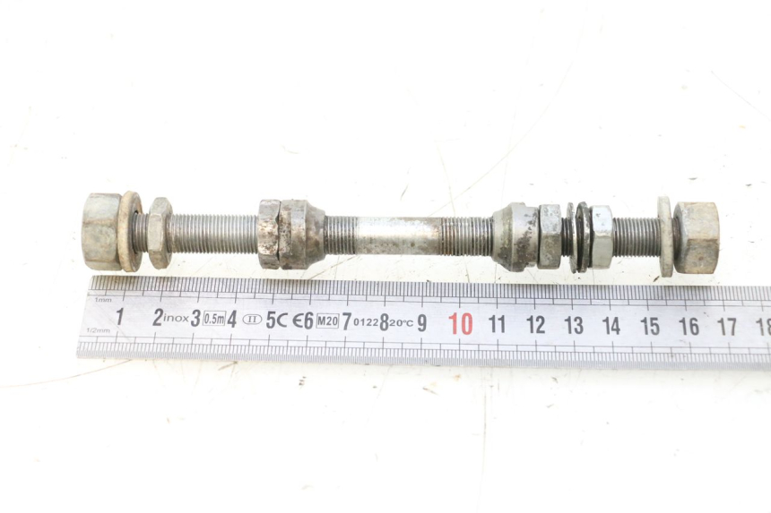 photo de OS PRZEDNIEGO KOŁA PEUGEOT 103 SPX CLIP 50 (1989 - 1992) - Szczegół części