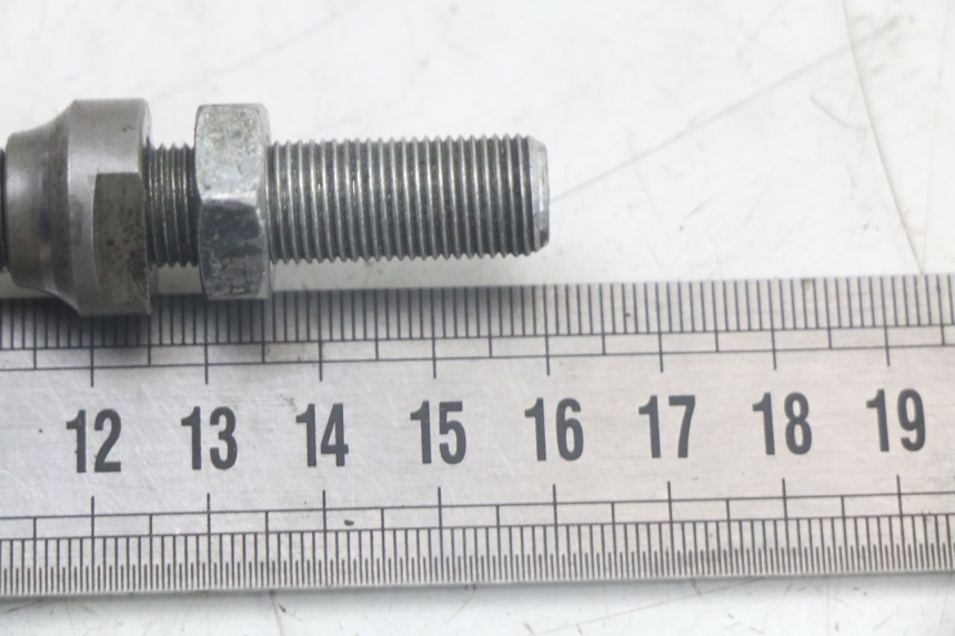 photo de OŚ KOŁA PRZEDNIEGO PEUGEOT 103 VOGUE VS2 50 (2004 - 2017) - Zoom stanu zużycia