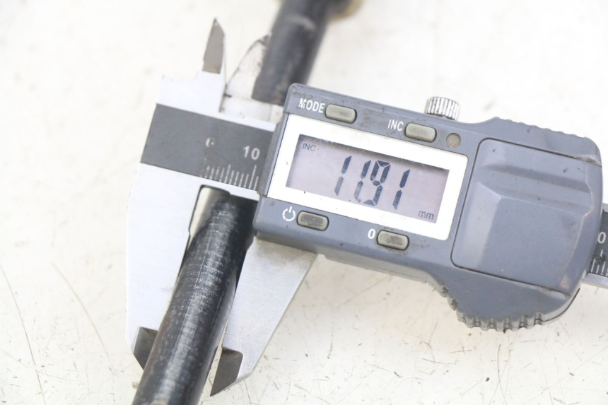 photo de OŚ KOŁA PRZEDNIEGO KYMCO AGILITY 16+ 4T 50 (2018 - 2023) - Szczegół części