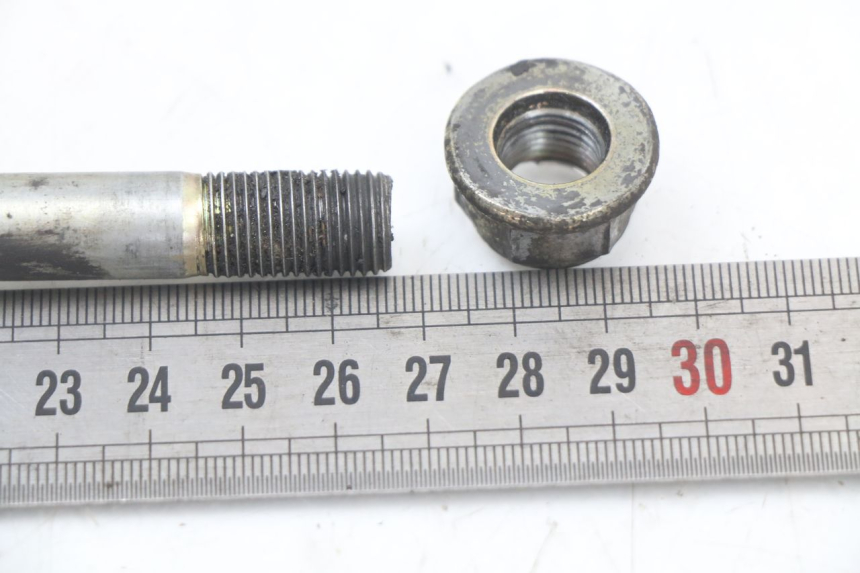 photo de OŚ KOŁA PRZEDNIEGO KYMCO AGILITY CARRY 50 (2011 - 2020) - Zoom stanu zużycia