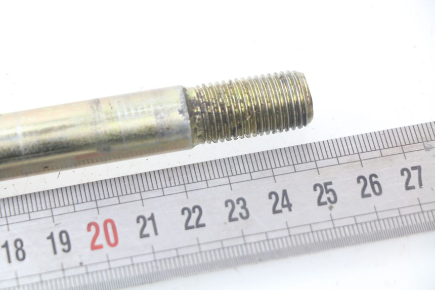 photo de OŚ KOŁA PRZEDNIEGO HYOSUNG AQUILA GV 125 (2009 - 2016) - Inny kąt widzenia