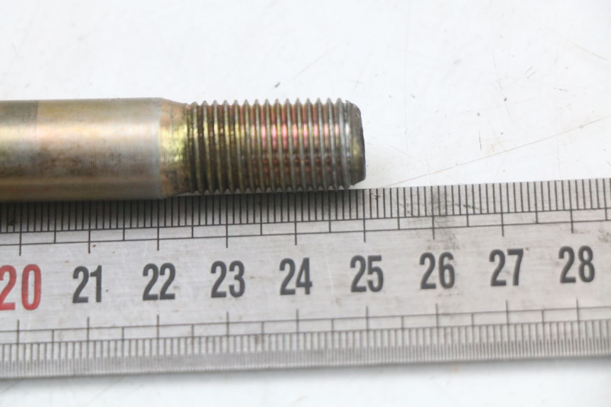 photo de OŚ KOŁA PRZEDNIEGO HYOSUNG GV AQUILA 125 (2000 - 2009) - Zoom stanu zużycia