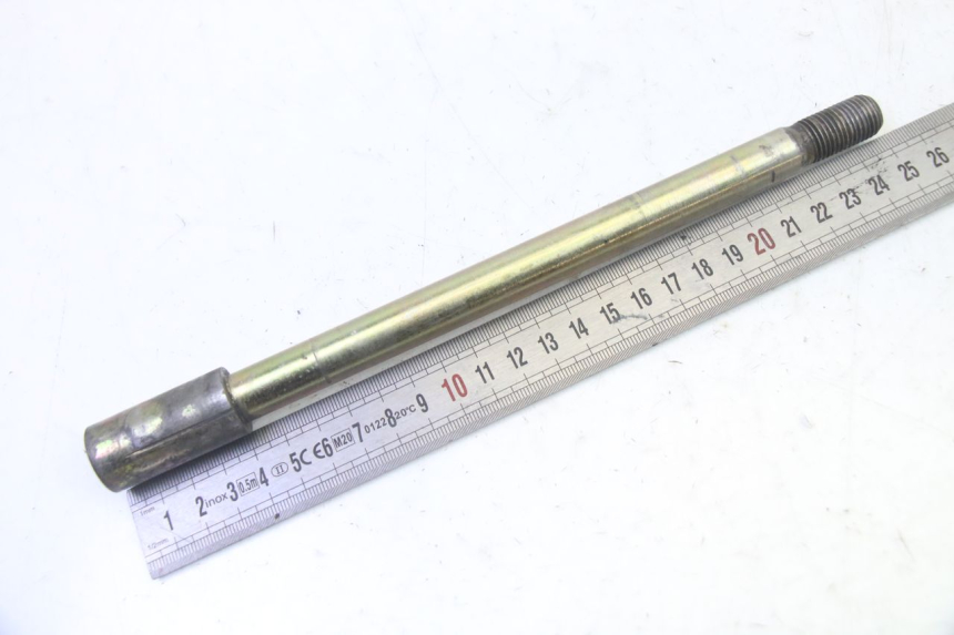 photo de OŚ KOŁA PRZEDNIEGO HYOSUNG GV AQUILA 125 (2000 - 2009) - Zoom stanu zużycia