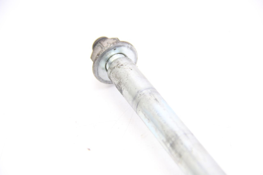 photo de OŚ KOŁA PRZEDNIEGO DERBI BOULEVARD 50 (2009 - 2006) - Zoom stanu zużycia