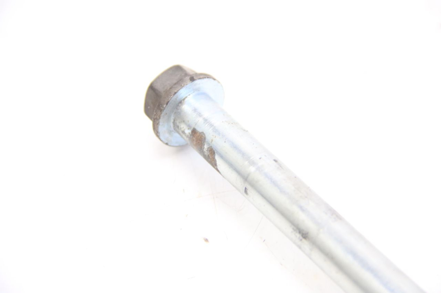 photo de OŚ KOŁA PRZEDNIEGO DERBI BOULEVARD 50 (2009 - 2006) - Zbliżenie techniczne